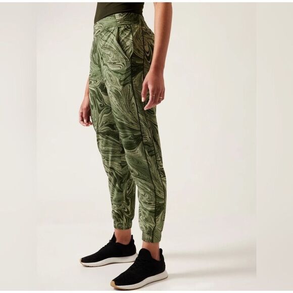 Athleta Brooklyn green printed jogger size 12 - Picture 2 of 8